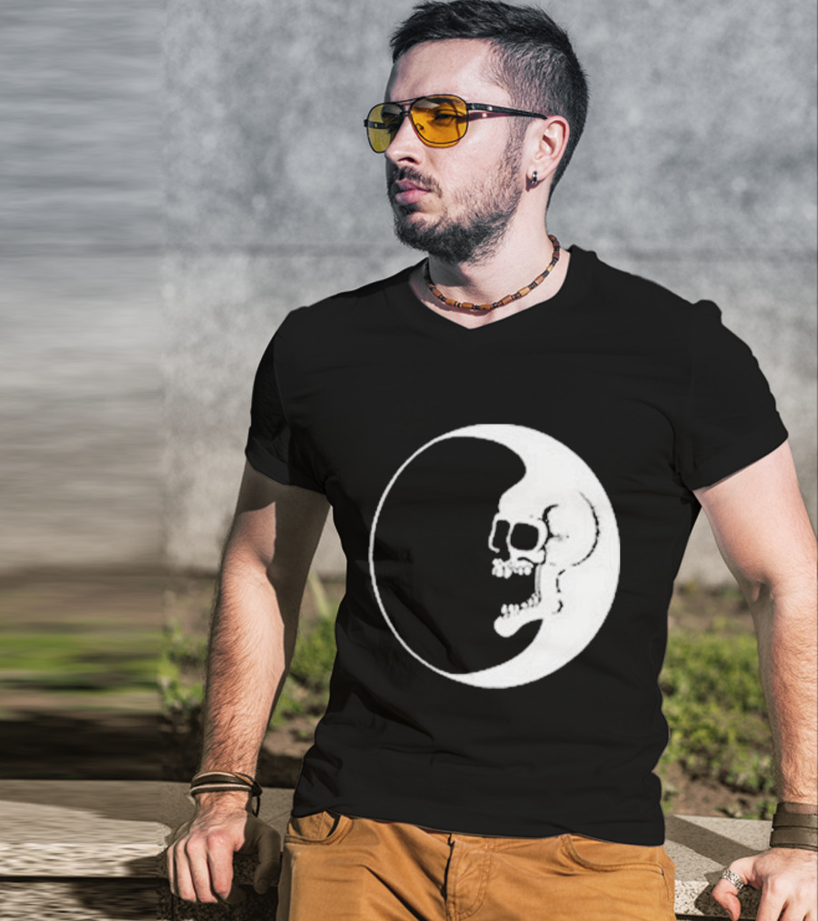 Zero Dead Moon Skull Crescent T-Shirt