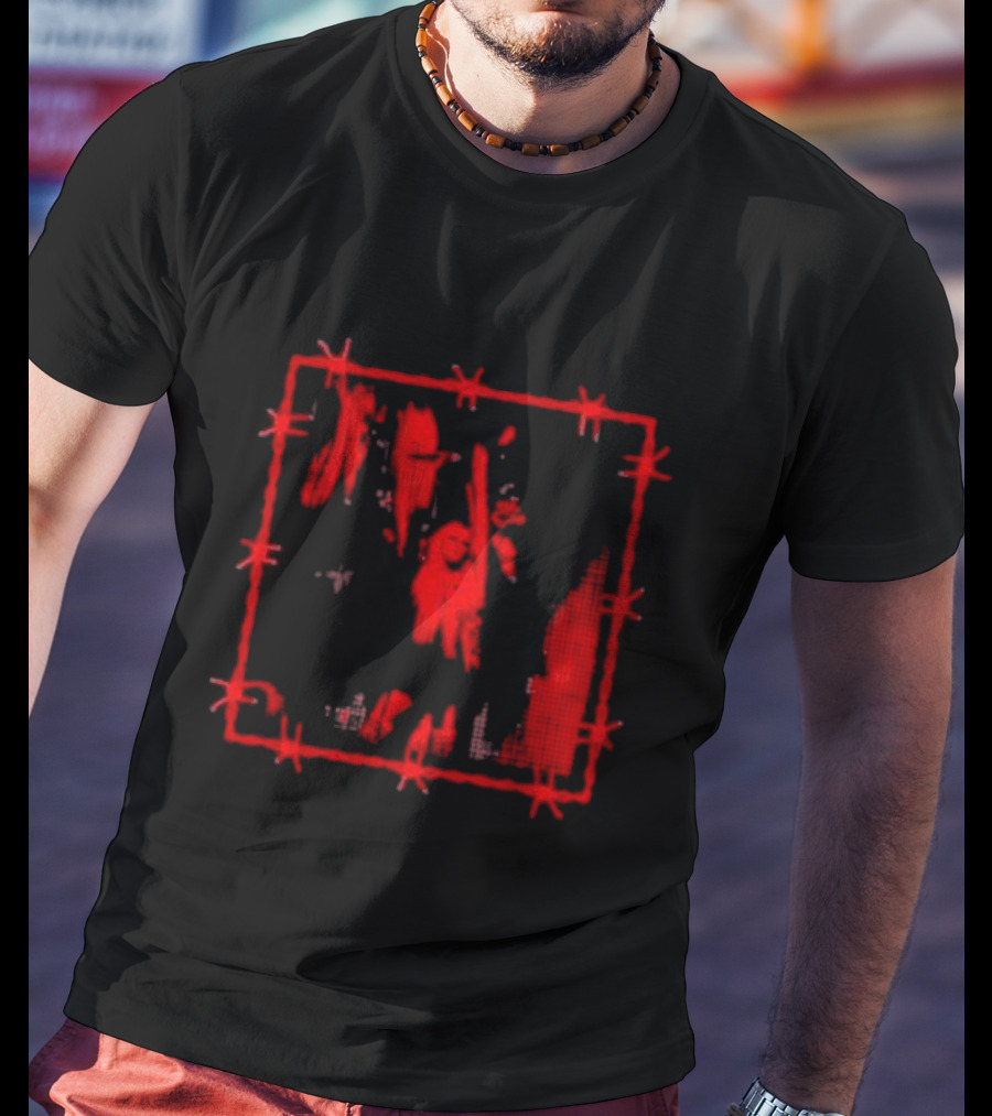Avril Lavigne Red Barbed Wire Devil Horns T-Shirt