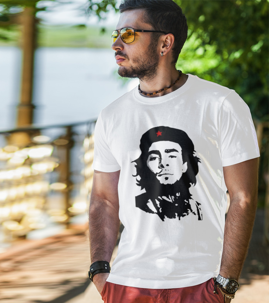 Luigi Mangione Che Guevara Iconic Red Star Beret Face T-Shirt