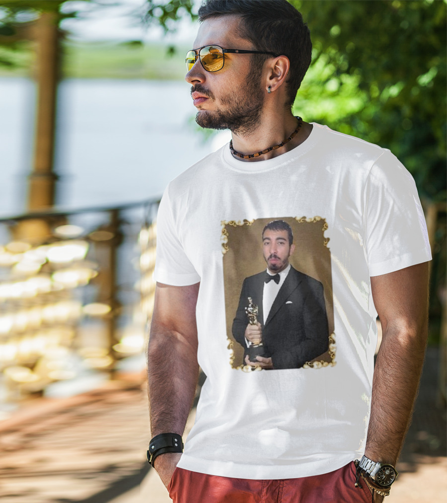Saleh Jafarawi Mr Fafo Oscar Statue Award Winner T-Shirt