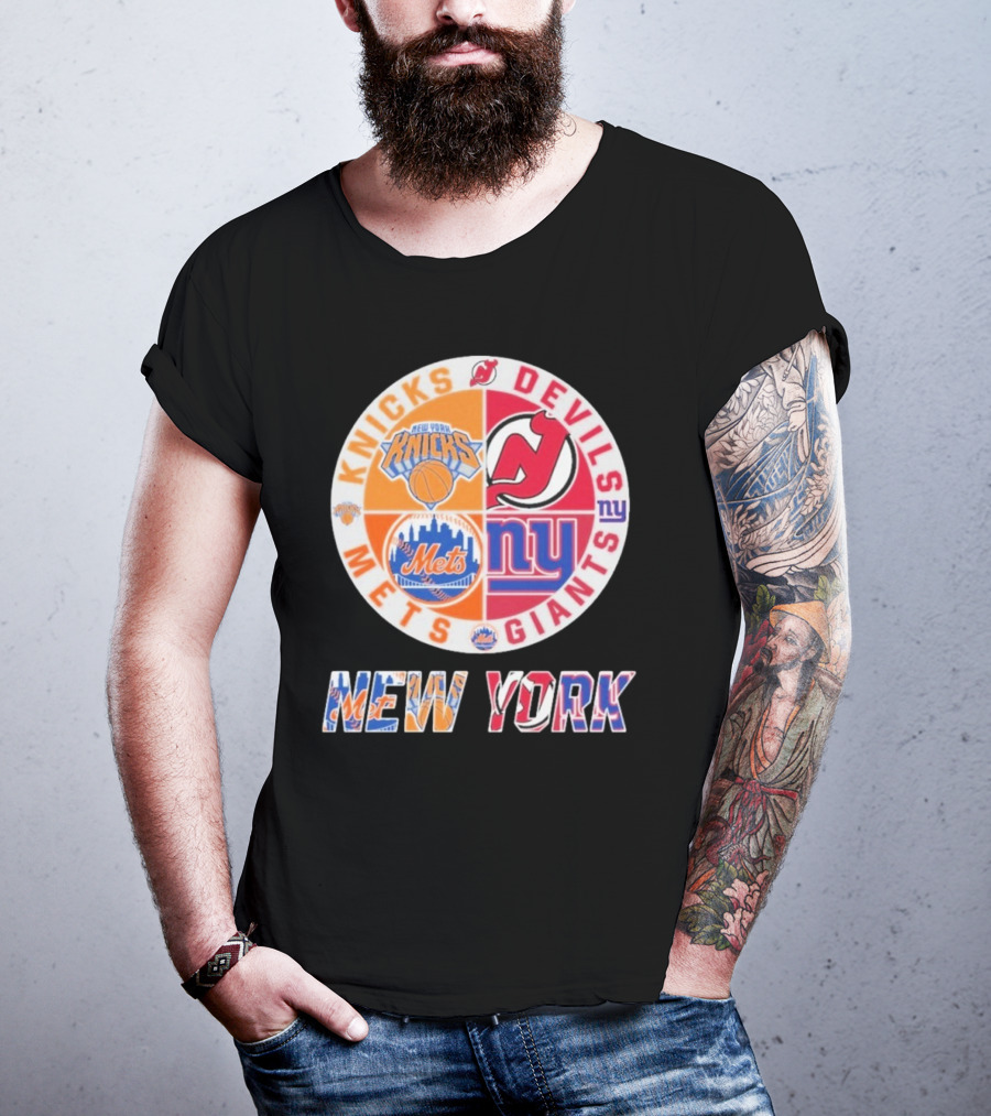 New York Knicks Mets Giants New Jersey Devils Basketball Baseball Football Hockey T-Shirt