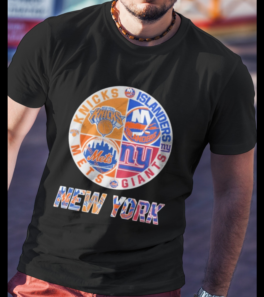 New York Knicks Mets Giants Islanders Logos Circle NYC Sports Teams T-Shirt
