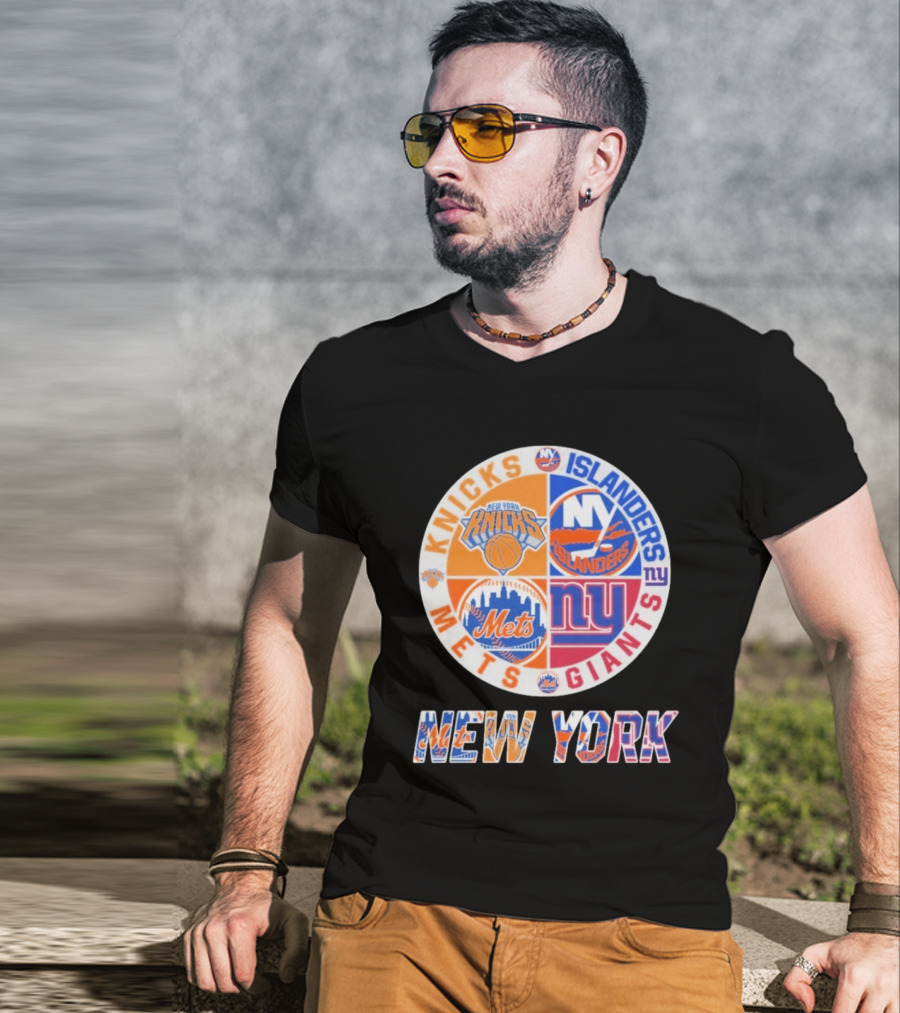New York Knicks Mets Giants Islanders Logos Circle NYC Sports Teams T-Shirt