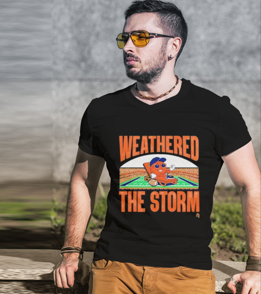 Syracuse Orange Weathered The Storm Lounge Mascot On Field T-Shirt