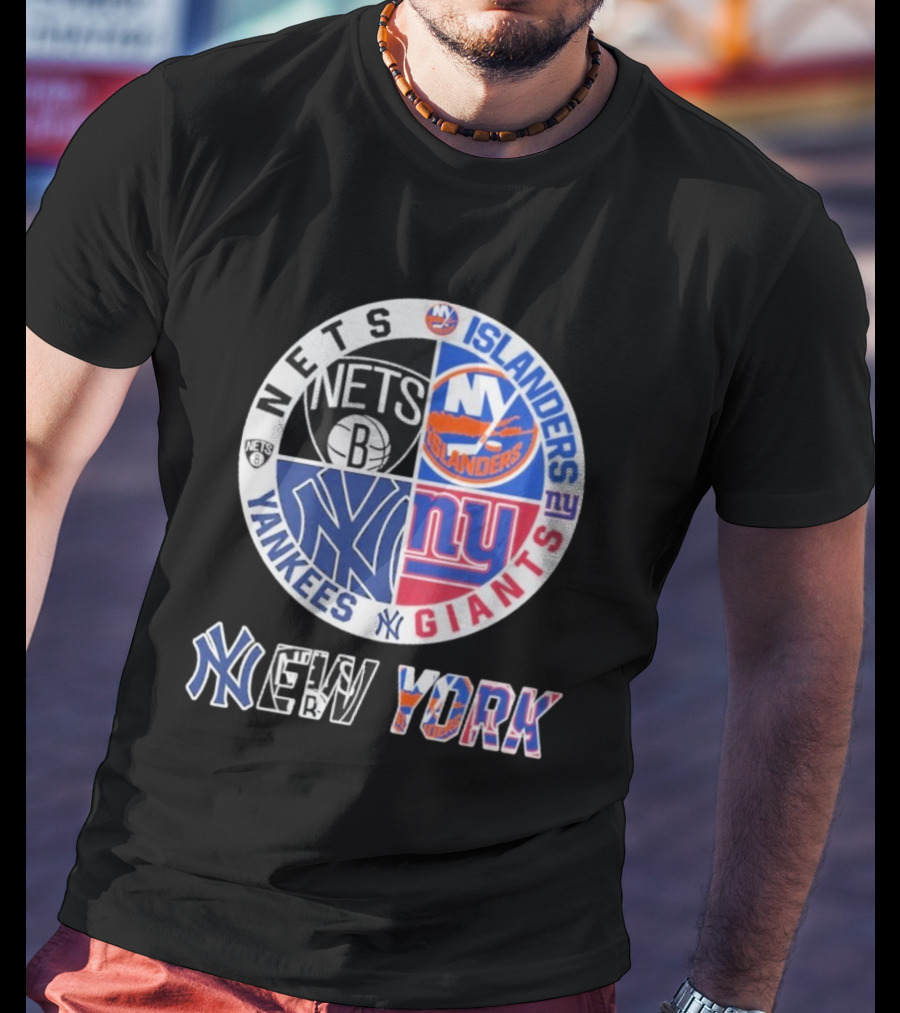 Brooklyn Nets New York Yankees Giants Islanders New York Multisport Team Circle T-Shirt
