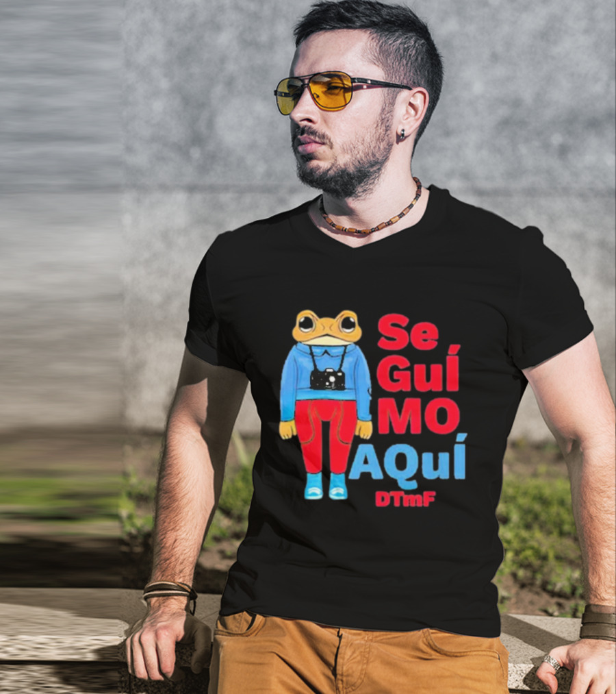 Se Guí Mo Aquí DTMF Frog With Camera T-Shirt