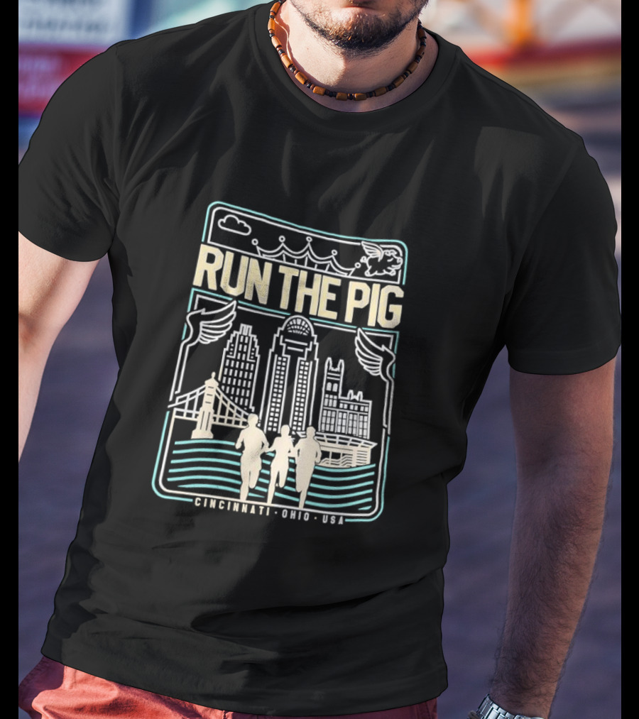 RUN THE PIG Skyline And Runners Cincinnati Ohio USA T-Shirt