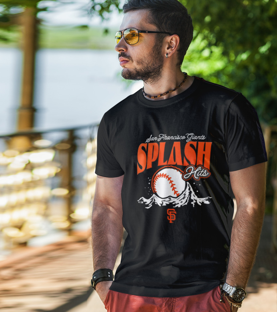 San Francisco Giants Splash Hits Baseball Waves And Number 9 T-Shirt