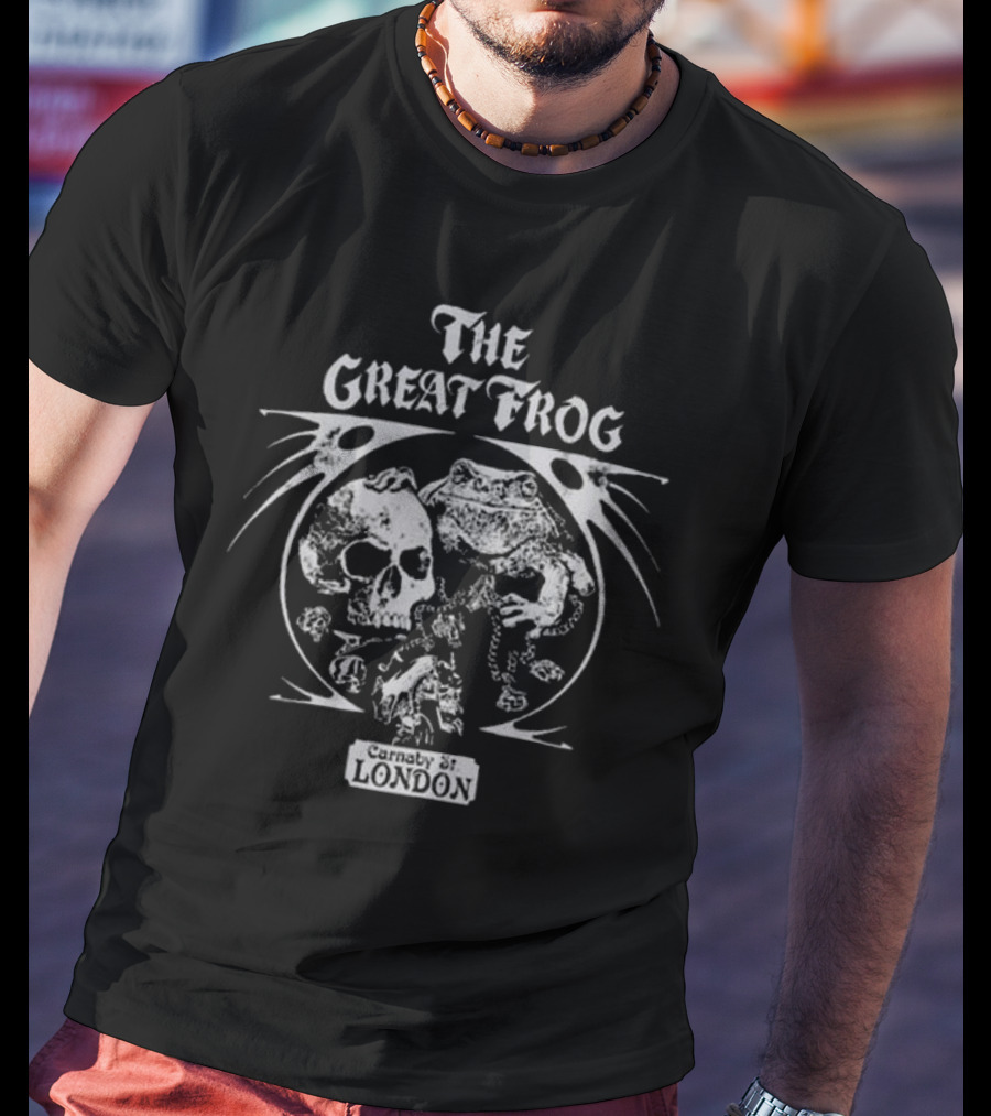 The Great Frog Skull And London Text Design T-Shirt