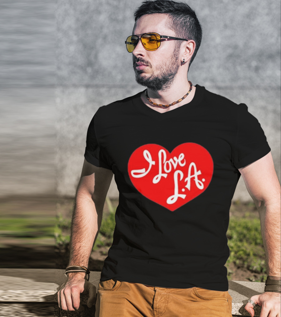 Tourist I Love LA Red Heart Icon T-Shirt