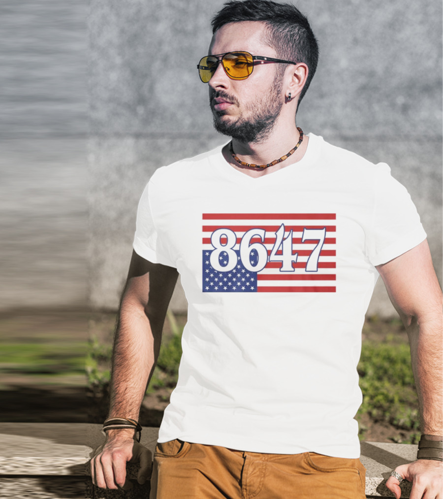 8647 American Flag Inverted Red Blue Stripes T-Shirt