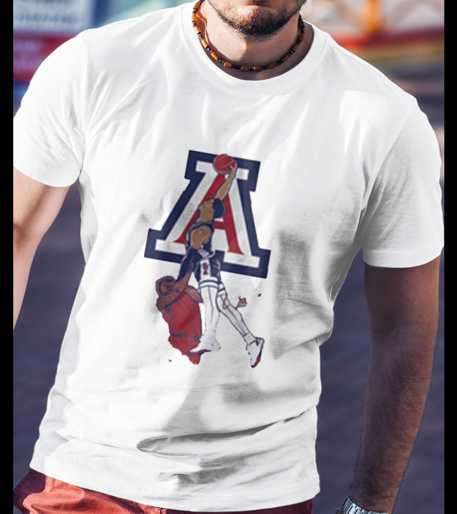 Arizona Basketball Caleb Love Dunking Over Defender T-Shirt