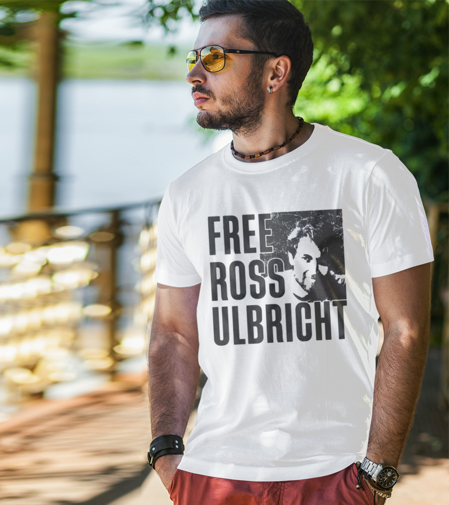 Free Ross Ulbricht Text With Distressed Face Graphic T-Shirt