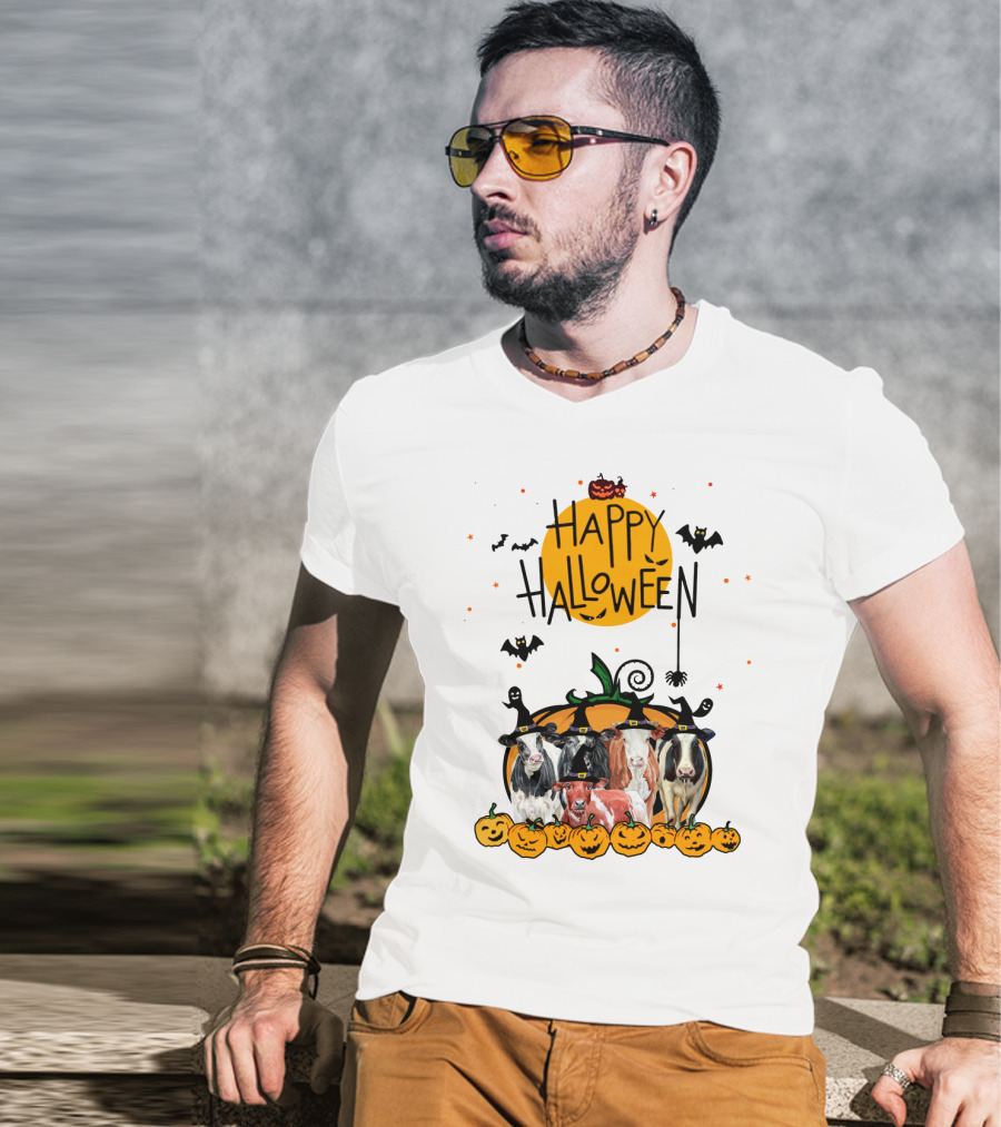 Happy Halloween Cows With Pumpkin Hats And Bats T-Shirt