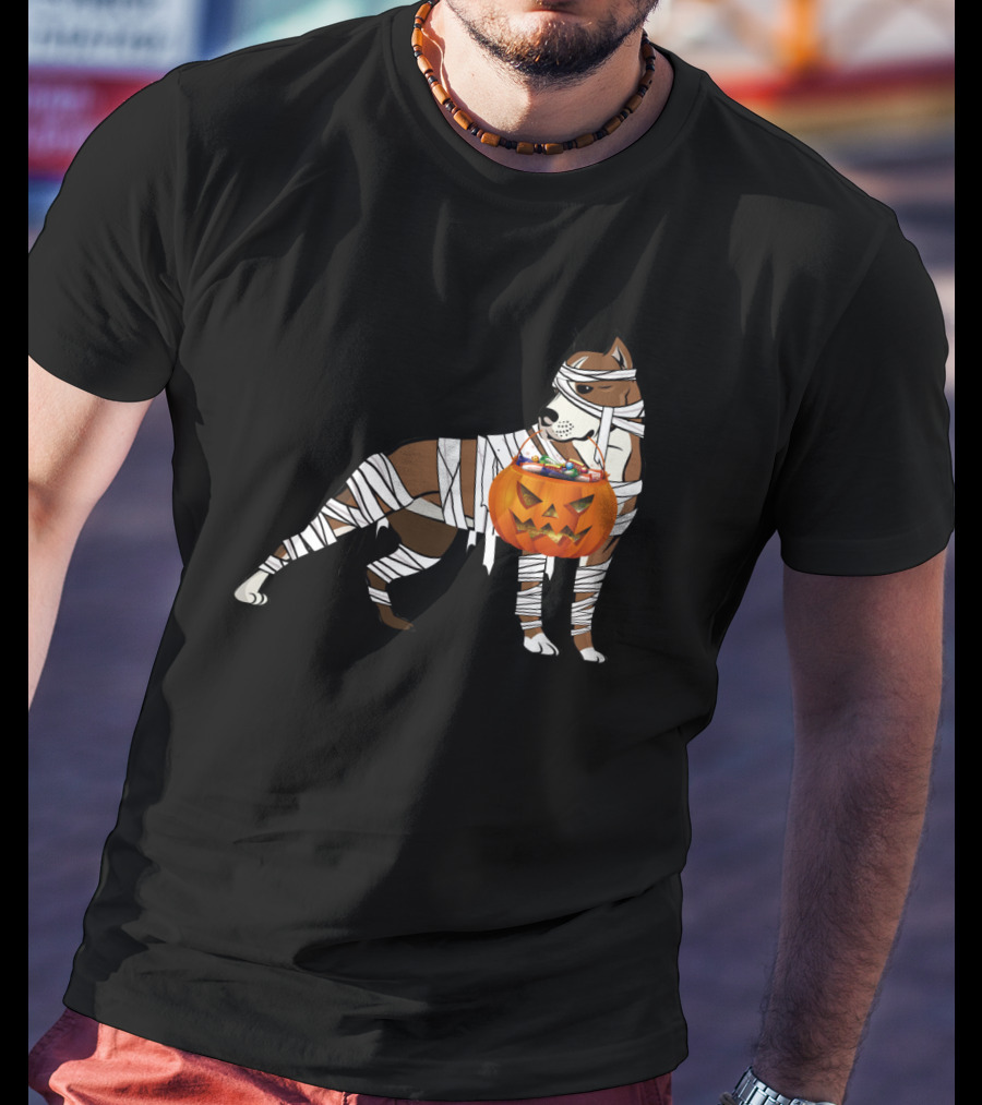 Halloween Mummy Wrapped Pitbull With Jack-O'-Lantern Pumpkin Basket T-Shirt