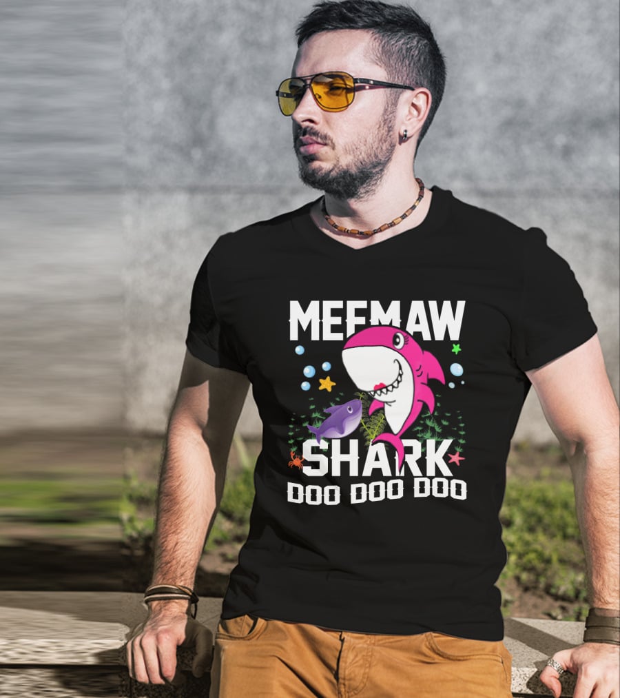 Meemaw Shark Doo Doo Doo Ocean Fun With Grandpa Mommy Daddy T-Shirt