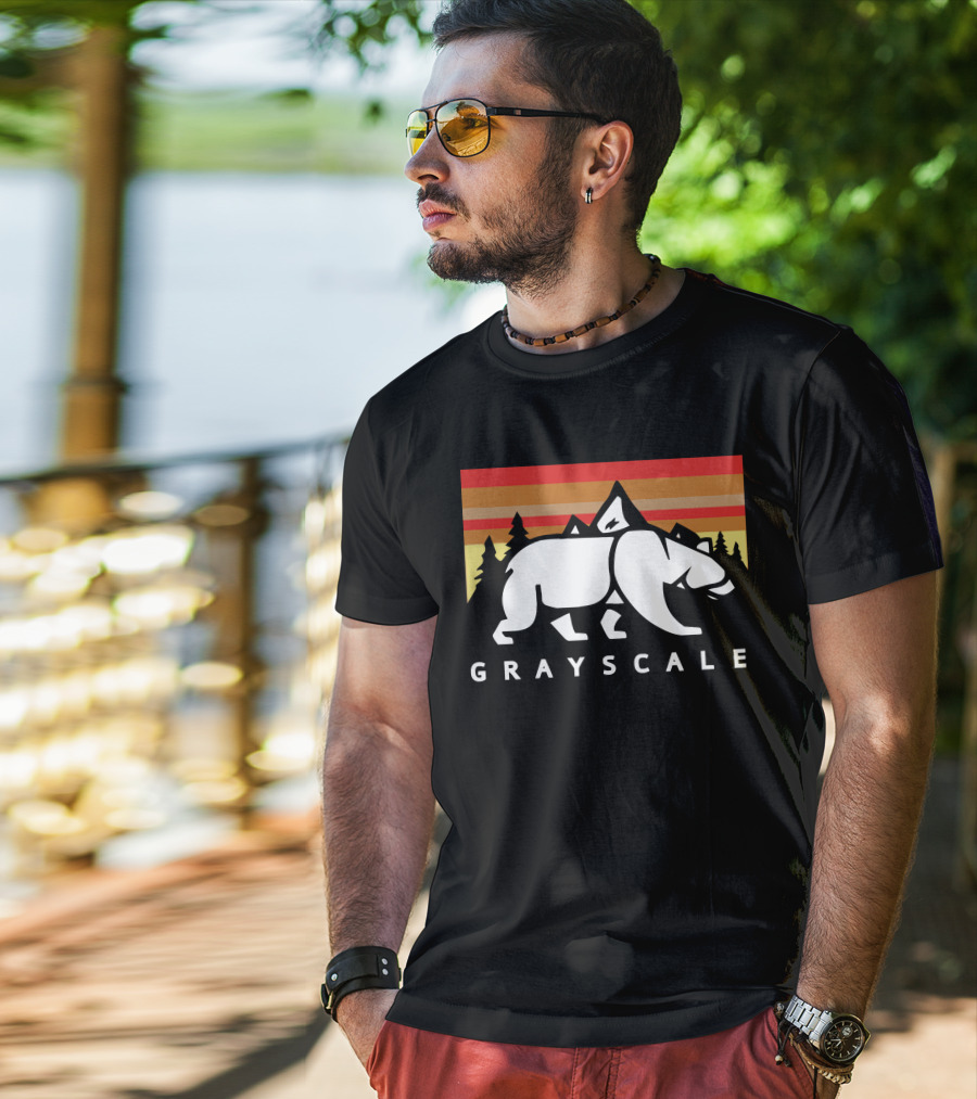 GRAYSCALE Bear And Mountains Retro Sunset T-Shirt