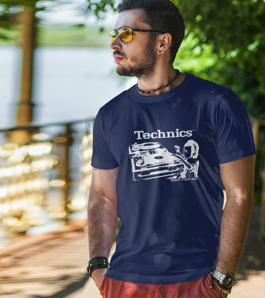 Technics Teach Them Well DJ Turntable And Child Headphones T-Shirt