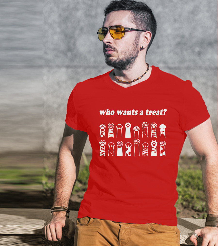 Who Wants A Treat Paws Up Animal Lovers T-Shirt