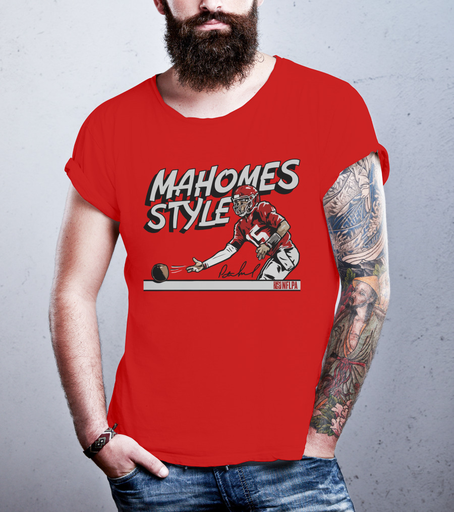MAHOMES STYLE NFLPA Football Quarterback Signature T-Shirt