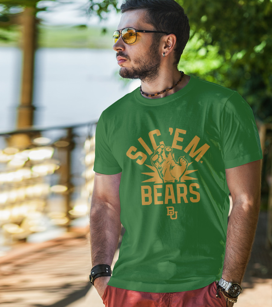 Sic 'Em Bears BU Baylor Paw Green Gold T-Shirt