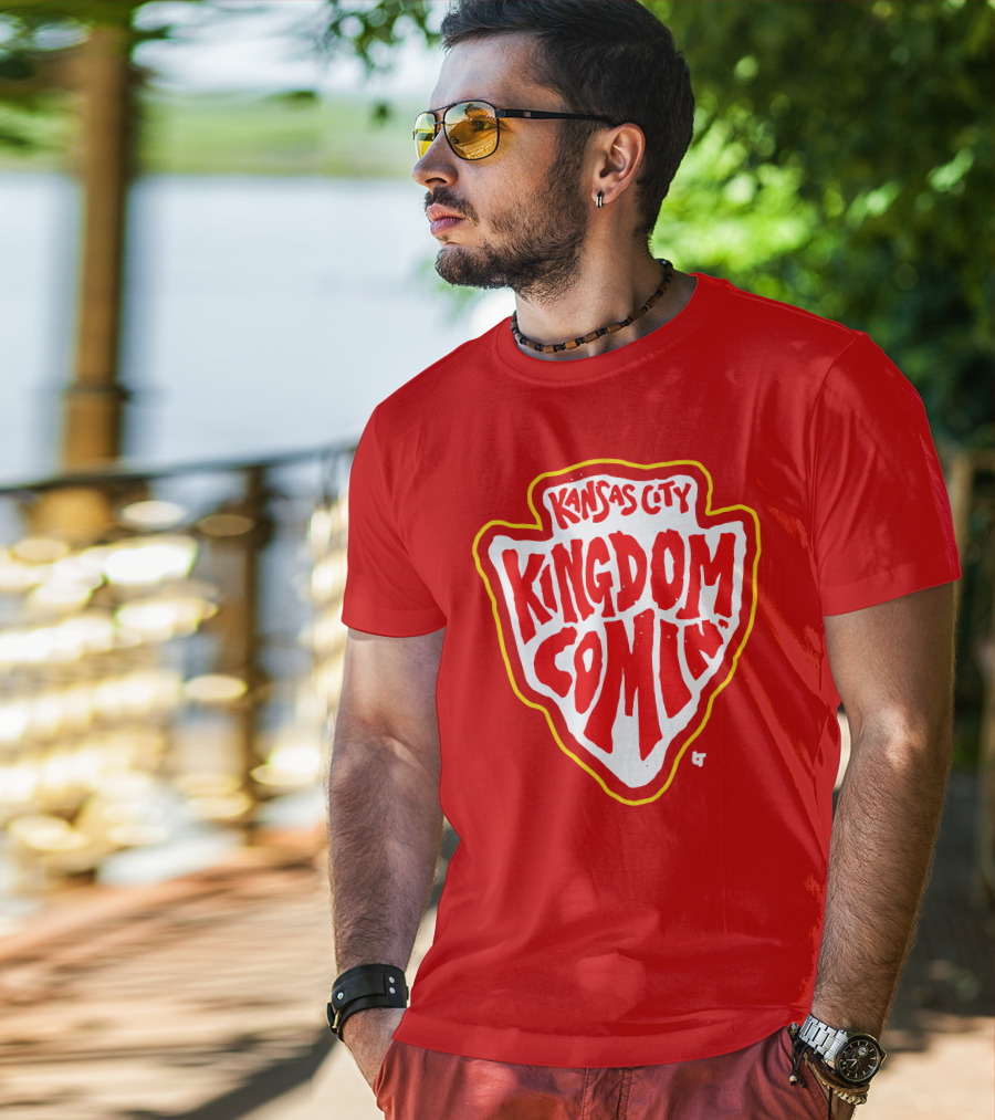 Kansas City Kingdom Comin' Red Shield T-Shirt