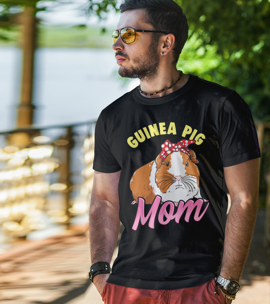 Guinea Pig Mom Wheek Squad Bow Tie Edition T-Shirt