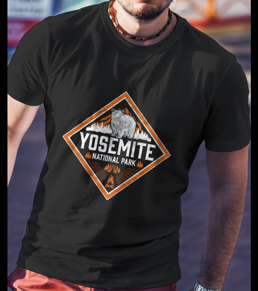 Yosemite National Park California Vintage Bear Mountains Forest Camping Badge T-Shirt