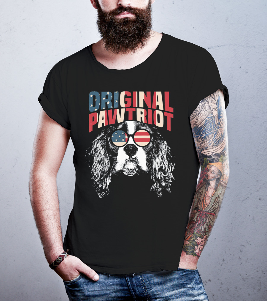 Original Pawtriot Cavalier King Charles Spaniel USA Flag Sunglasses T-Shirt