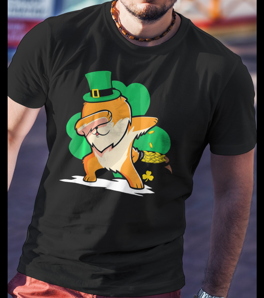 St Patrick's Day Dabbing Pomeranian With Leprechaun Hat And Shamrock T-Shirt