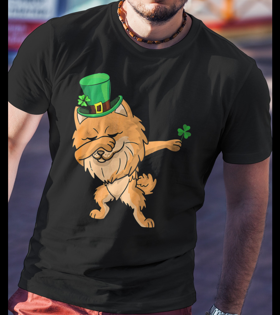 St Patricks Dabbing Pomeranian Leprechaun With Shamrock T-Shirt