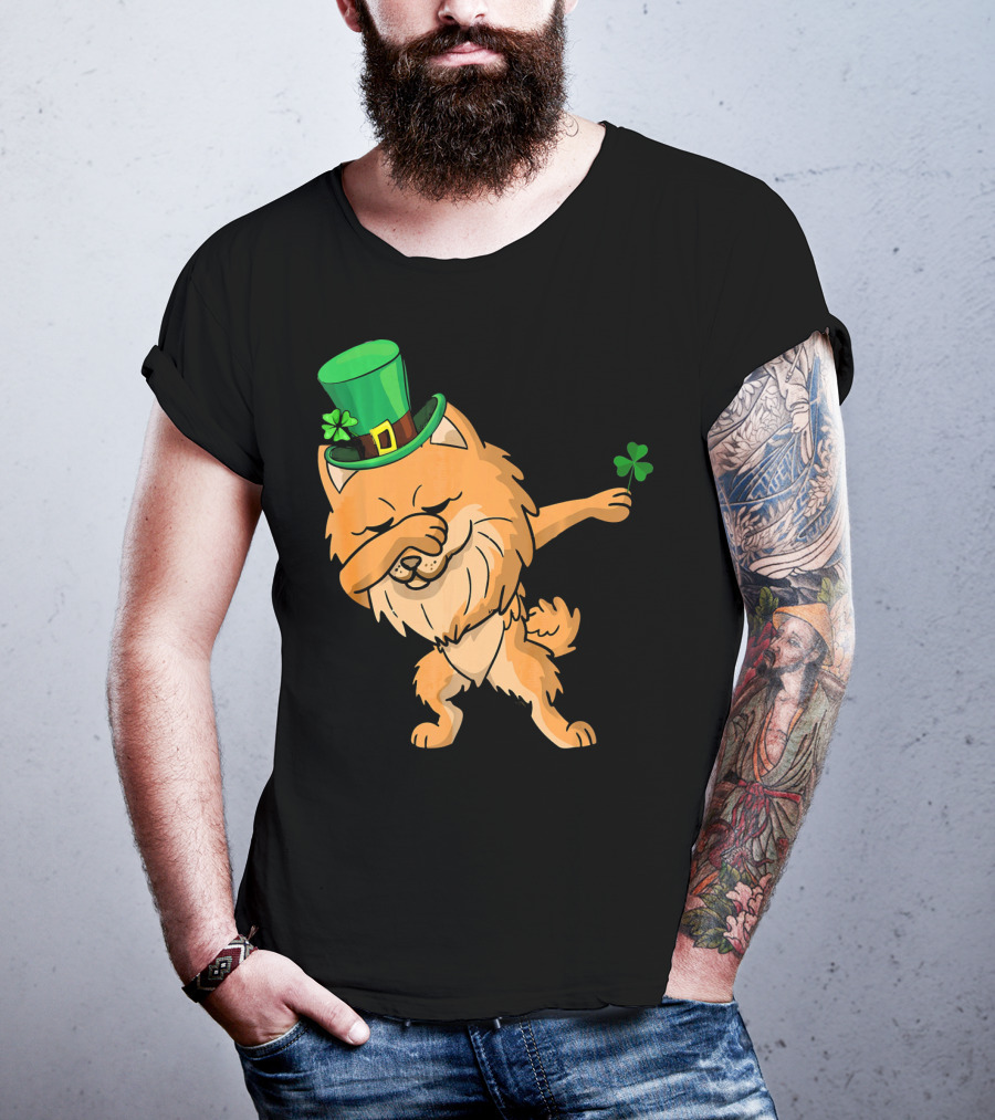 St Patricks Dabbing Pomeranian Leprechaun With Shamrock T-Shirt