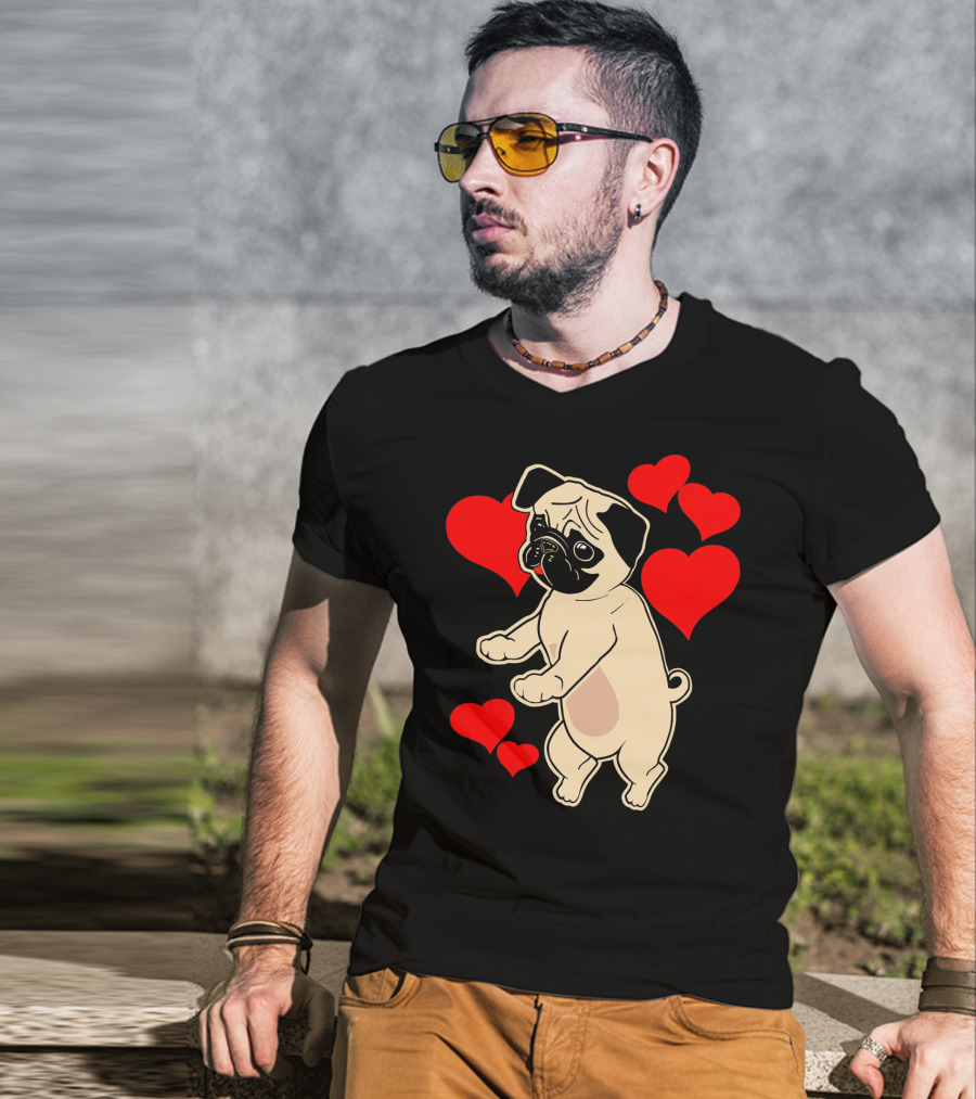 Pug Dancing With Hearts Valentine's Day T-Shirt