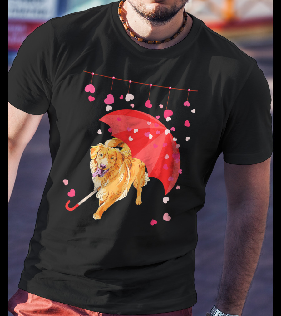 Golden Retriever With Umbrella And Falling Hearts Valentin T-Shirt