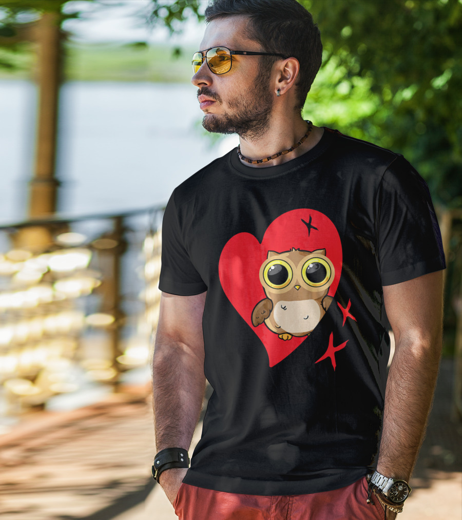 Valentine Day Red Heart Owl With Big Eyes T-Shirt