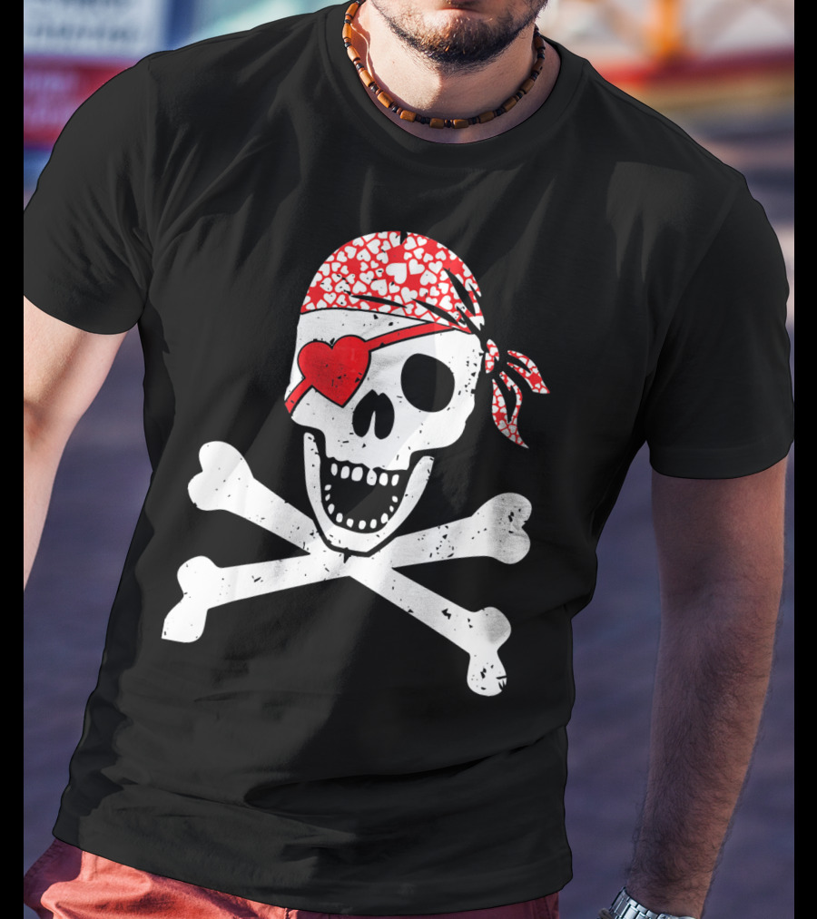 Pirate Skull And Crossbones Heart Bandana Eye Patch Flag Va T-Shirt