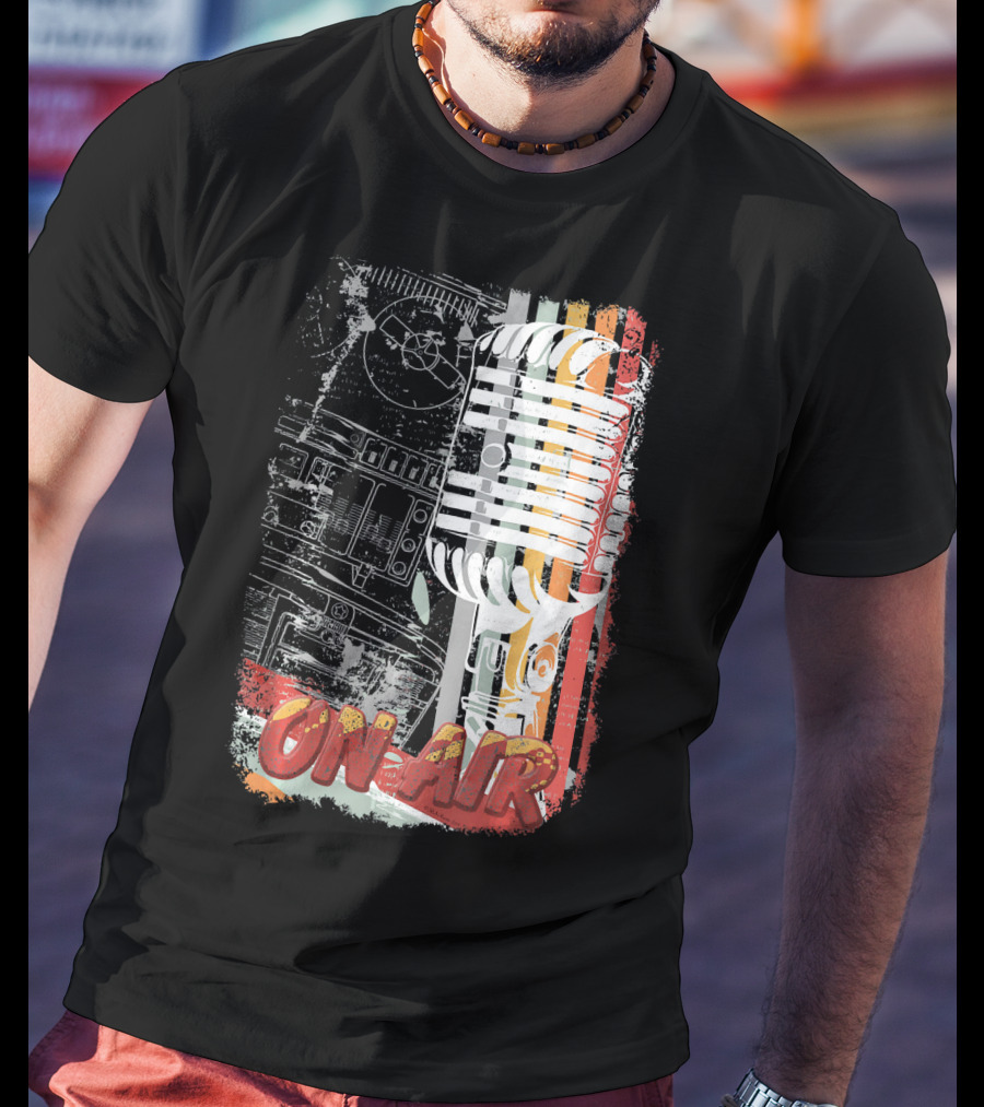 Retro Vintage Microphone On Air Broadcast Stripes T-Shirt
