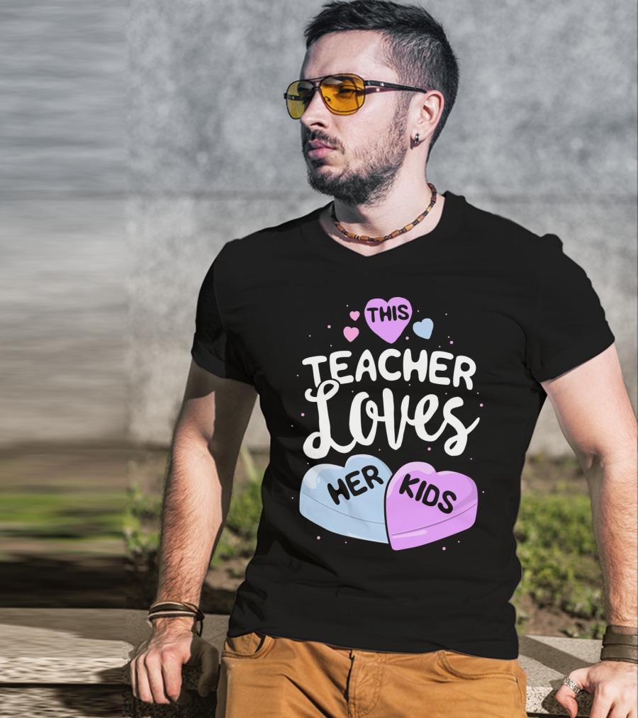 This Teacher Loves Her Kids Hearts T-Shirt
