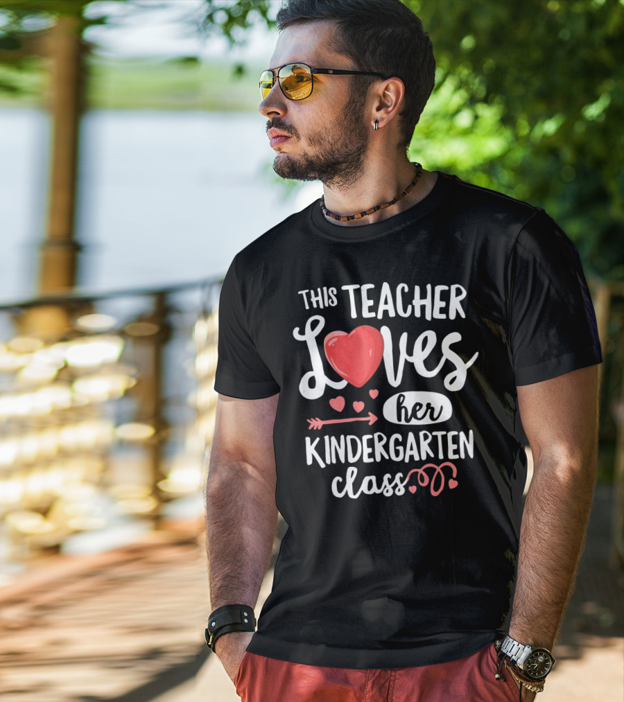 This Teacher Loves Her Kindergarten Class T-Shirt
