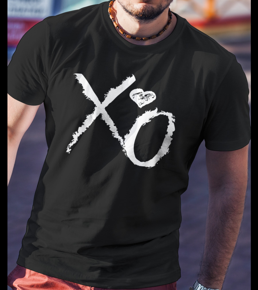XO Heart Valentines Hugs And Kisses T-Shirt