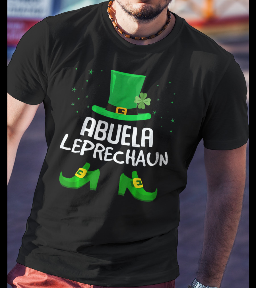 Abuela Leprechaun Saint Patricks Hat And Shoes T-Shirt