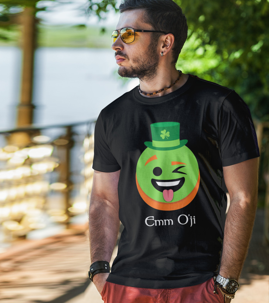 Emm O'ji Happy Saint Patricks Day Emoji Irish Fun T-Shirt