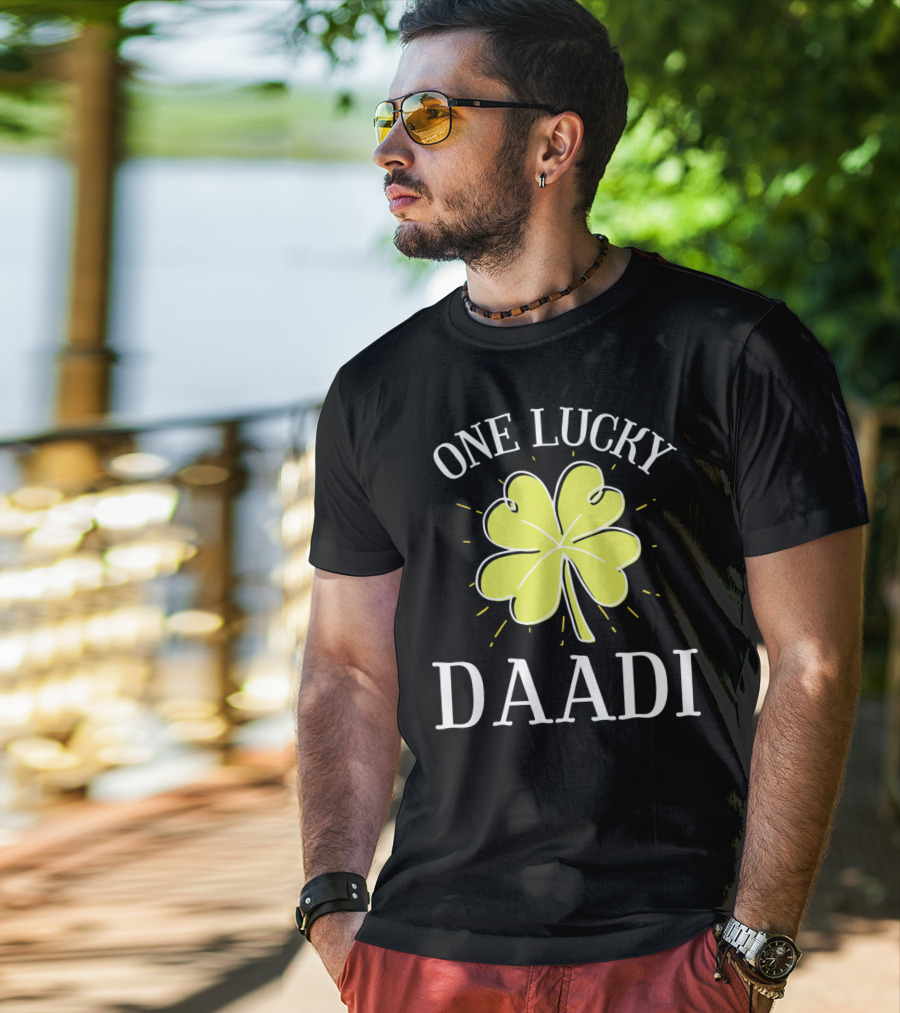 One Lucky Daadi Shamrock St. Patricks T-Shirt