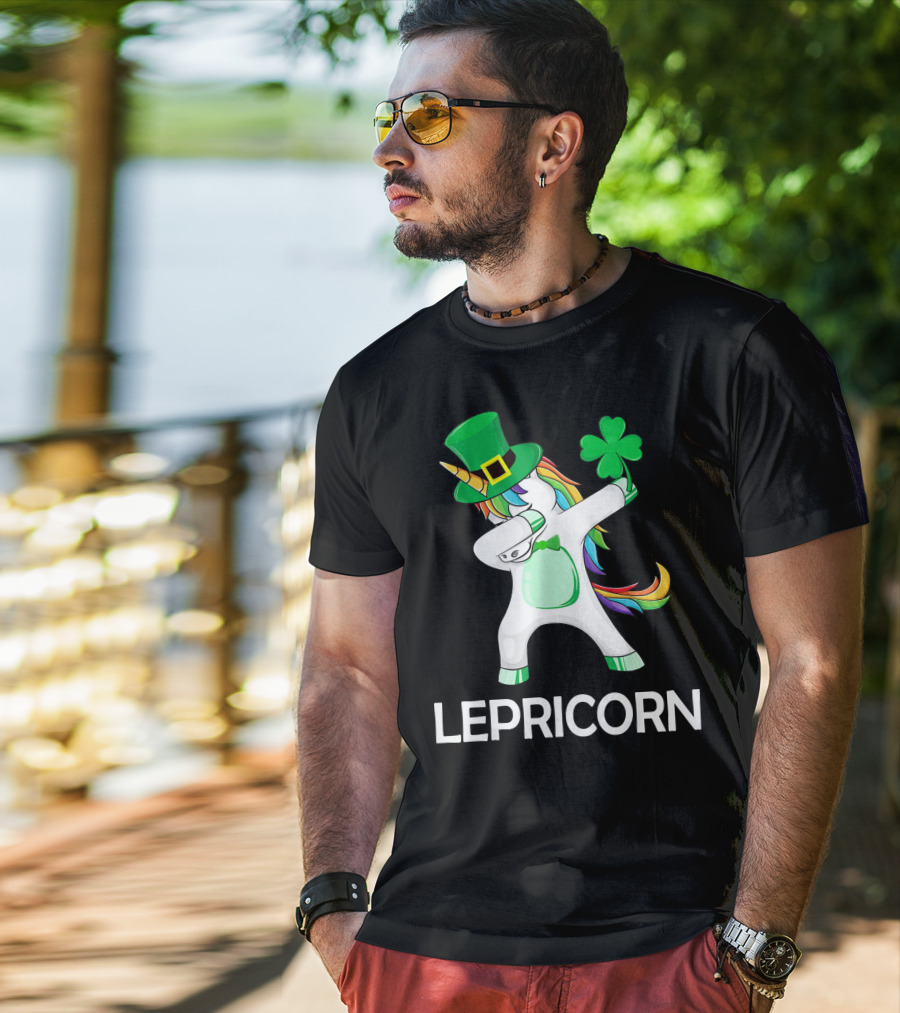 Lepricorn Unicorn Leprechaun Dabbing With Shamrock And Green Hat T-Shirt