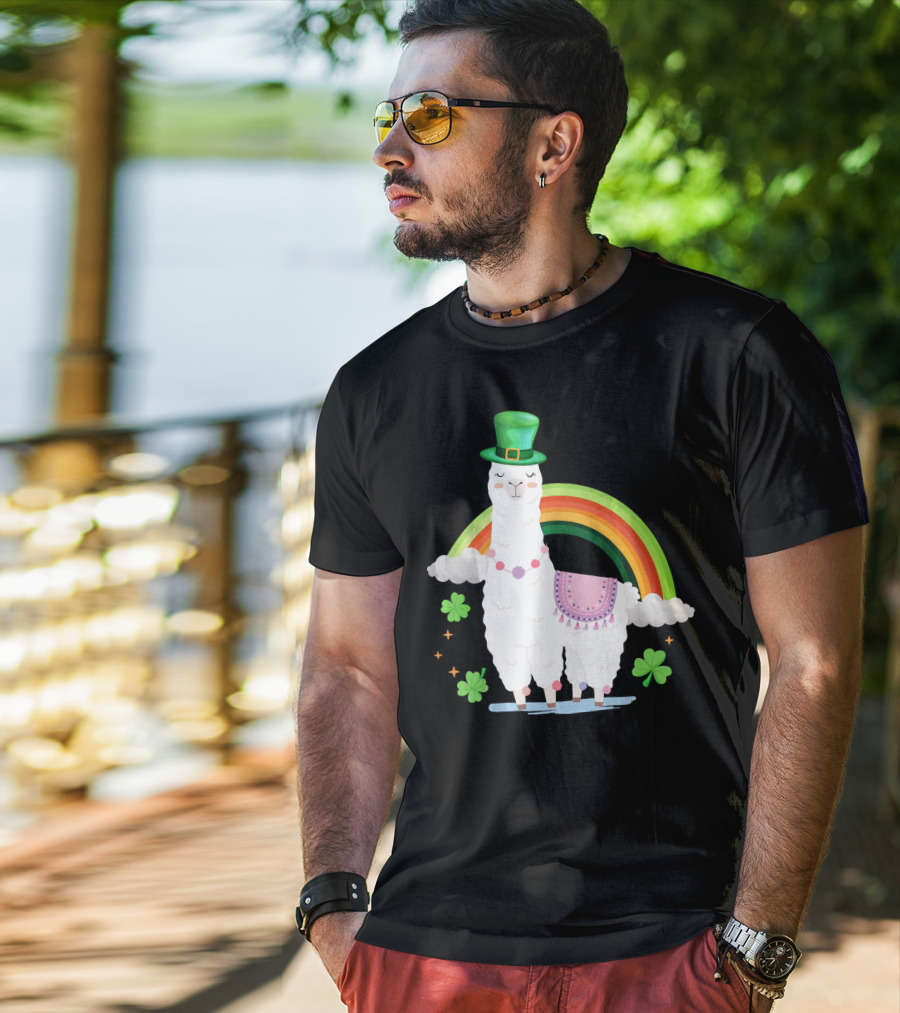 Llama St Patricks Day Rainbow Leprechaun Hat With Shamrocks T-Shirt