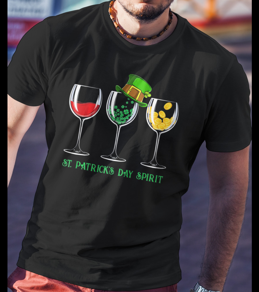 St Patrick's Day Spirit Wine Shamrock Leprechaun Coins T-Shirt