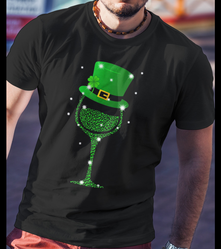 Shamrock Wine Glass St. Patrick's Day Top Hat Sparkle T-Shirt