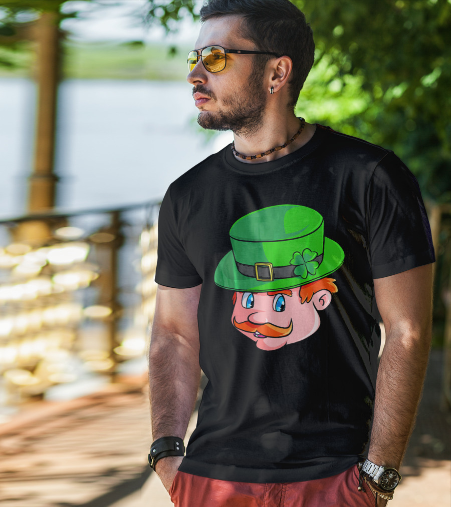 Leprechaun Face With Green Hat And Shamrock T-Shirt