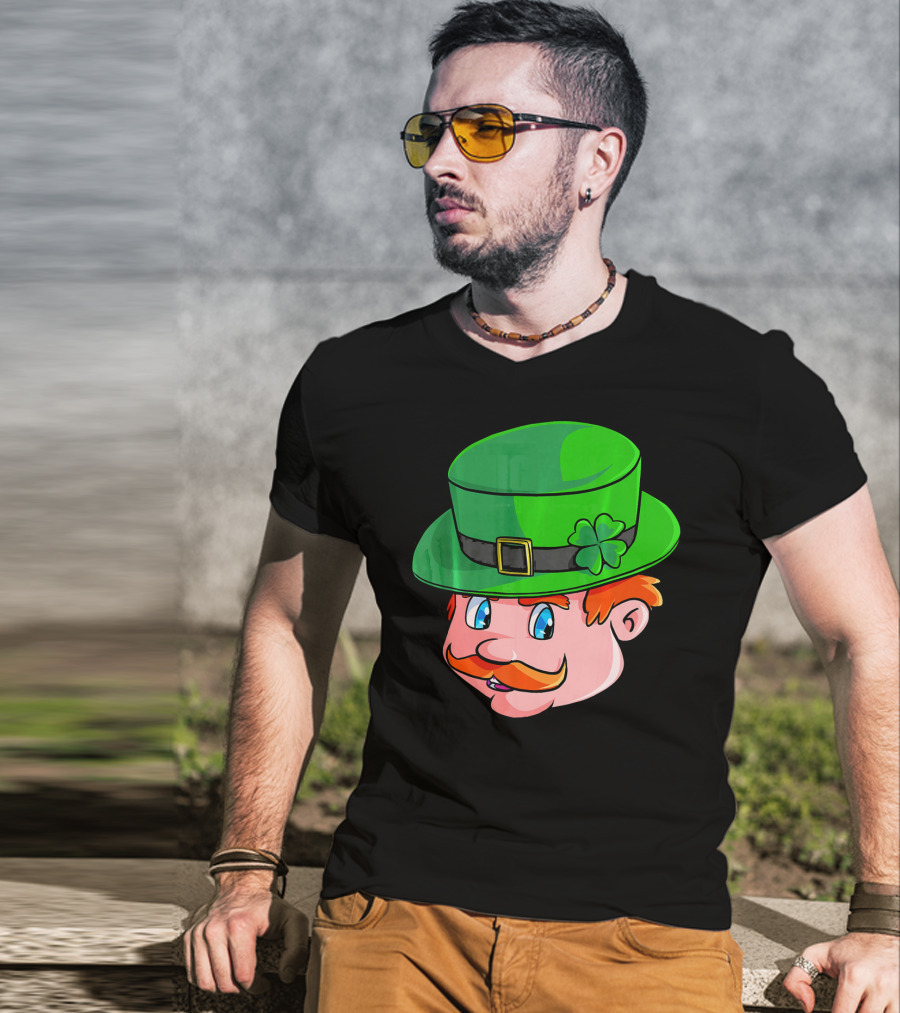 Leprechaun Face With Green Hat And Shamrock T-Shirt
