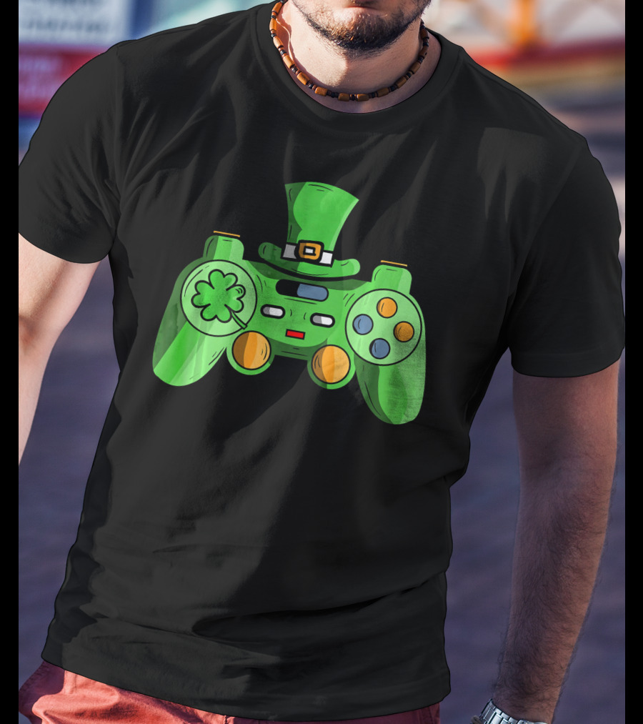 St Patrick's Day Gamer Controller With Shamrock And Hat T-Shirt